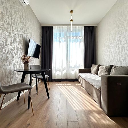 Kador Home Hotel Downtown Κίεβο Δωμάτιο φωτογραφία